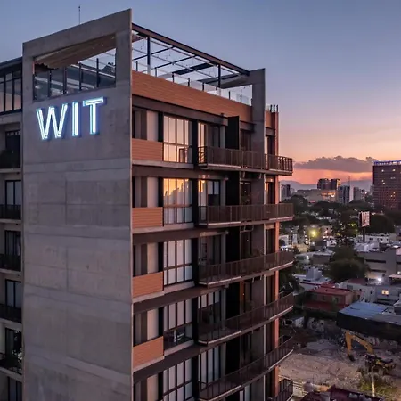 Loft In The Heart Of Americana, Have An Artsy Stay-3
