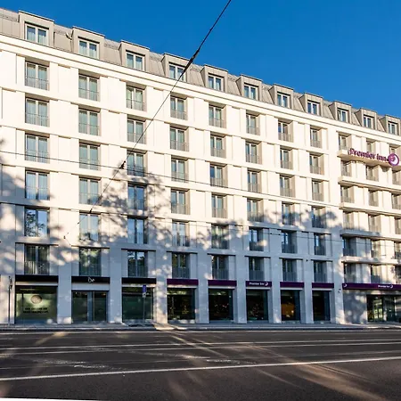 Premier Inn Leipzig City Oper-2