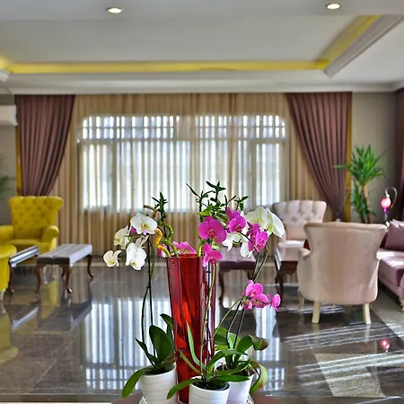 Hotel Bon Garden City-2