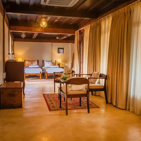 Sawantwadi Palace Boutique Art Hotel-2
