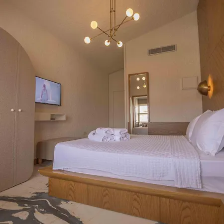 June Alaçatı Adult Only-3