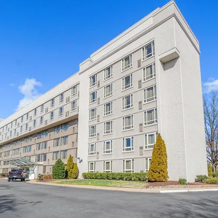 315 LoSo Hotel Airport-2