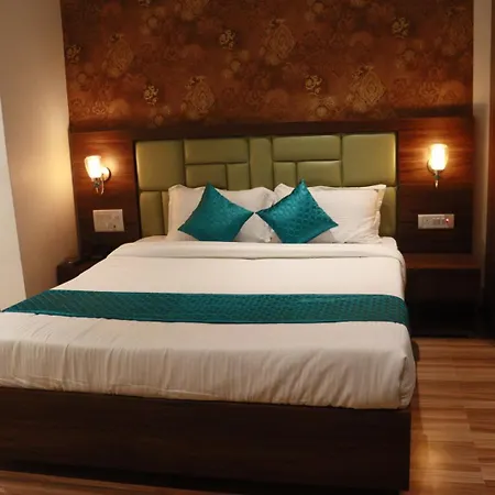 Hotel Candor Amigo Airoli Mind Space-3
