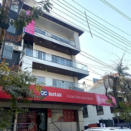 The Metro Stay By F9 Hotels-3