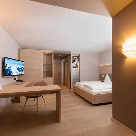 Familotel Alphotel-3