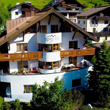 Aparthotel Alpin Life-2