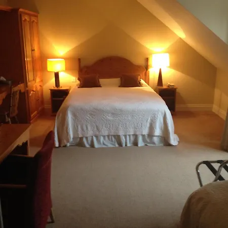 Dingle Bambury House Accommodation-3