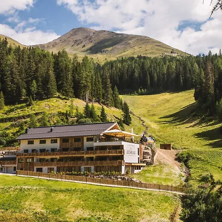 Das Jochelius - Ski-In & Ski-Out - Mountain Hideaway-2