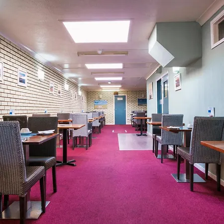Sandcliff Guest House-2