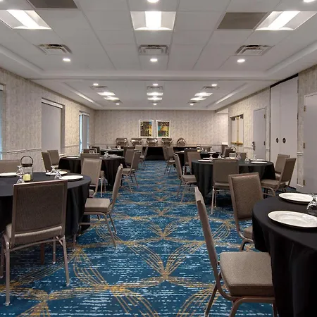 Hilton Garden Inn Detroit Metro Airport-2