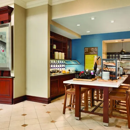 Hilton Garden Inn Niagara-on-the-Lake-3