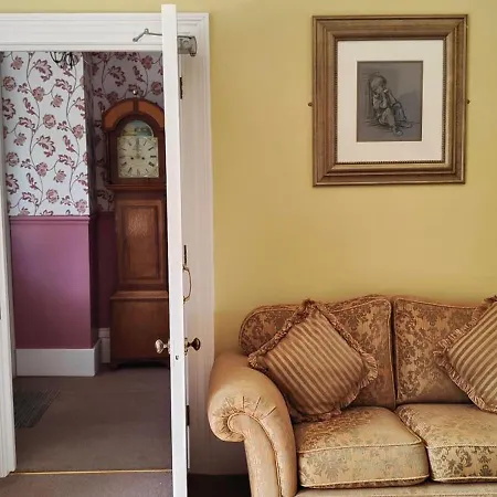 Brooke House-2