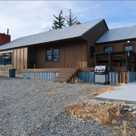 Sportsman Lodge Melrose Mt-3