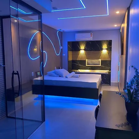 Up Motel-2