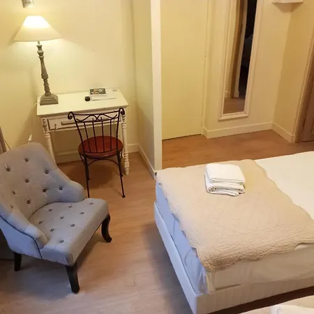 Cit'Hotel Logis Louise de Savoie-3