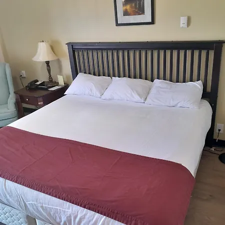 Travellers Motel-3