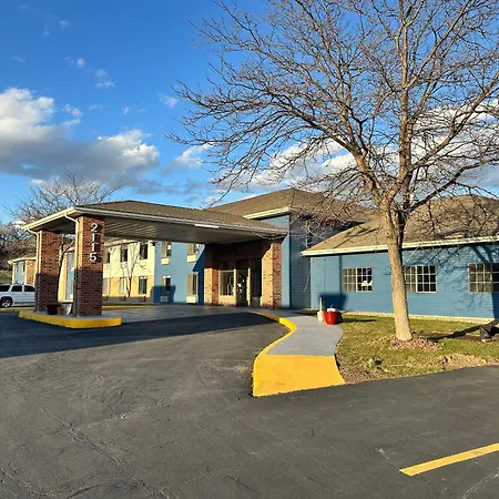 Americinn By Wyndham Reedsburg-2