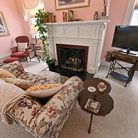 B&B At Oliver Phelps-3
