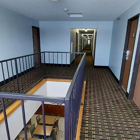 Days Inn By Wyndham Willmar-2
