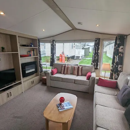 Hidden Gem Wilksworth Caravan Park Rural And Peaceful Setting-3
