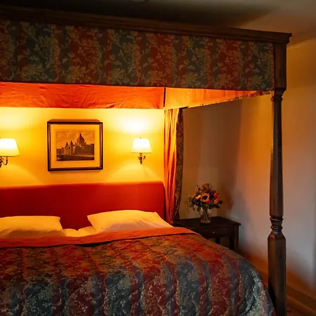 Schloss Auel Boutique Hotel & Design Golf Lodge-2