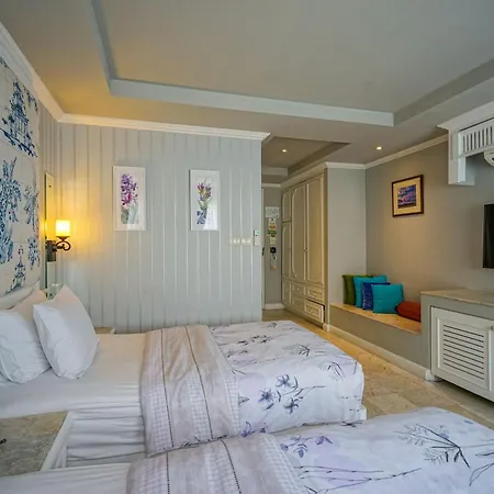 At Pingnakorn Nimman Hotel-2