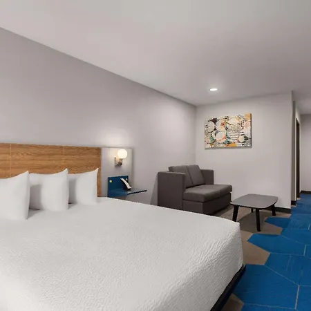 Microtel Inn And Suites Independence-2