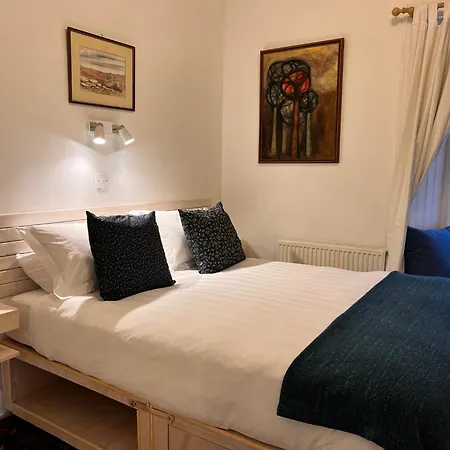 Failte Bed & Breakfast-3