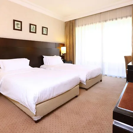 Ramada Plaza By Wyndham Beirut Raouche-2