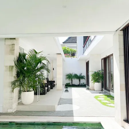 Apple Villas & Apartments, Close To Canggu & Seminyak-2