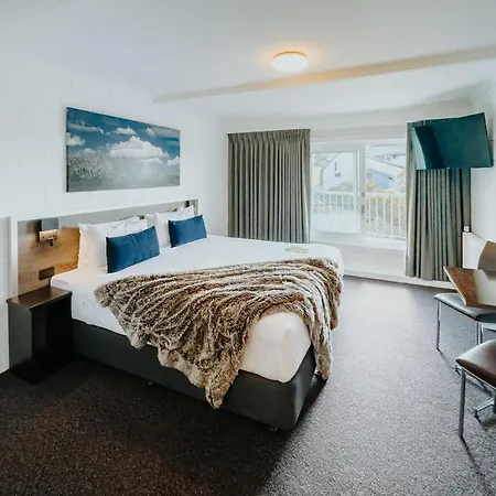 Falls Creek Hotel-2