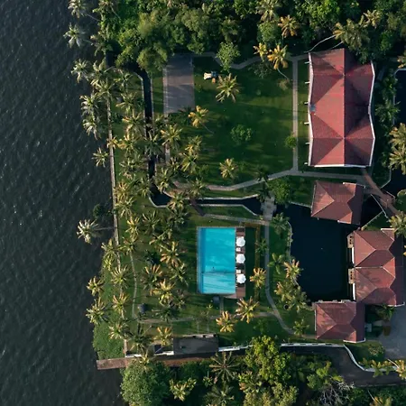 Lake Canopy Alleppey-2