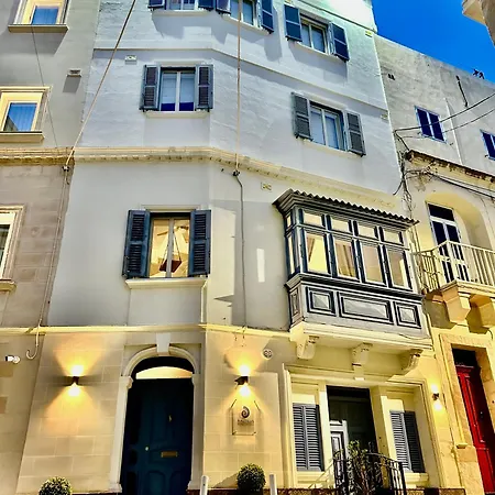 Nautilus Boutique Townhouse-2