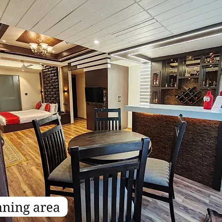 Divan Clarks Inn Goa-3