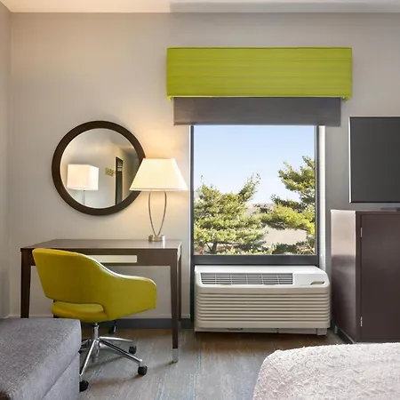 Hampton Inn & Suites York South-2