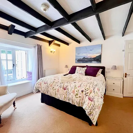 The Cottage Bed & Breakfast-2