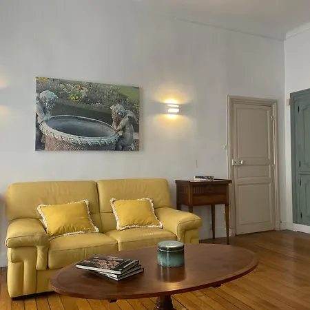 B&B rue Royale Versailles-2