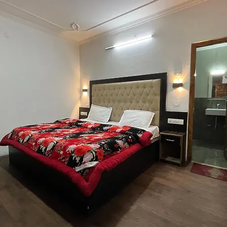 Hotel Premier Mall Road Manali-3
