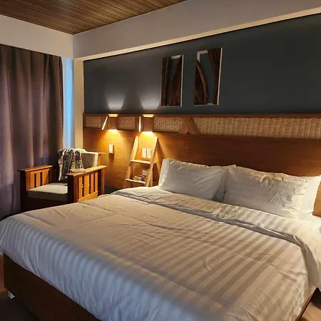 Acacia Garden Inn And Suites-3