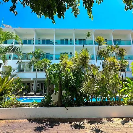Hotel Rega Suites Guayabitos - Family & Kitchen-2