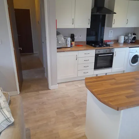 Luxury Timber Pet Friendly Lodge With Private Hot Tub 2 To 6 Guests, Outstanding Views Nr Paignton-2