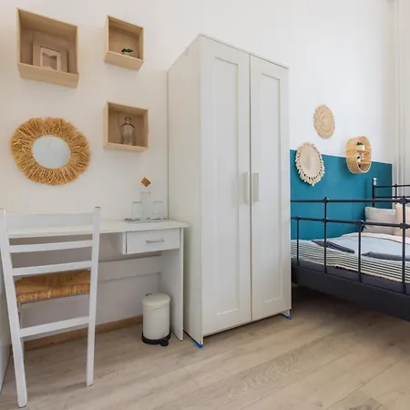 Gellerico Rooms At Rakoczi Square-3