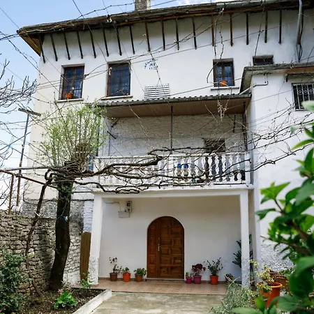 Guesthouse 1805-3