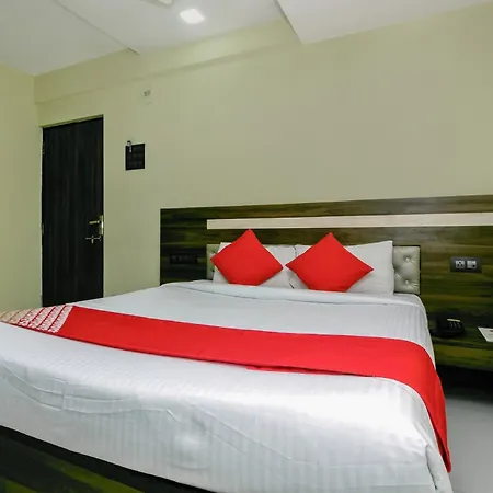 Oyo 23656 Parimeet Hotel-2