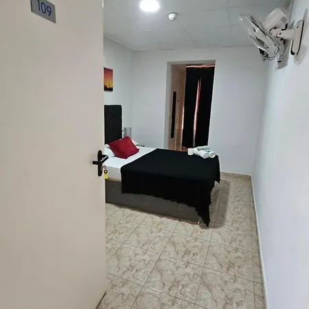 Hostal Sol Celeste-3