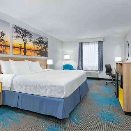 Days Inn & Suites By Wyndham Cabot-3