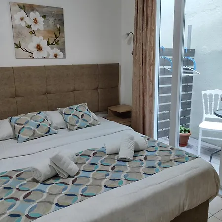 Pelineon Rooms-2