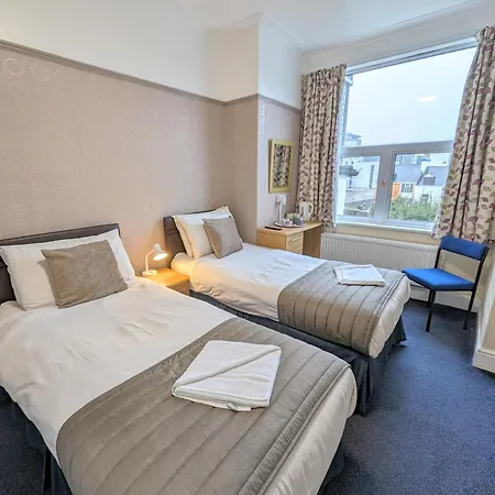 The George Guest House-2