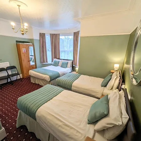 The George Guest House-3