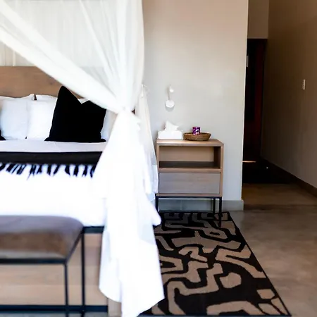 Little Kubu Lodge-2